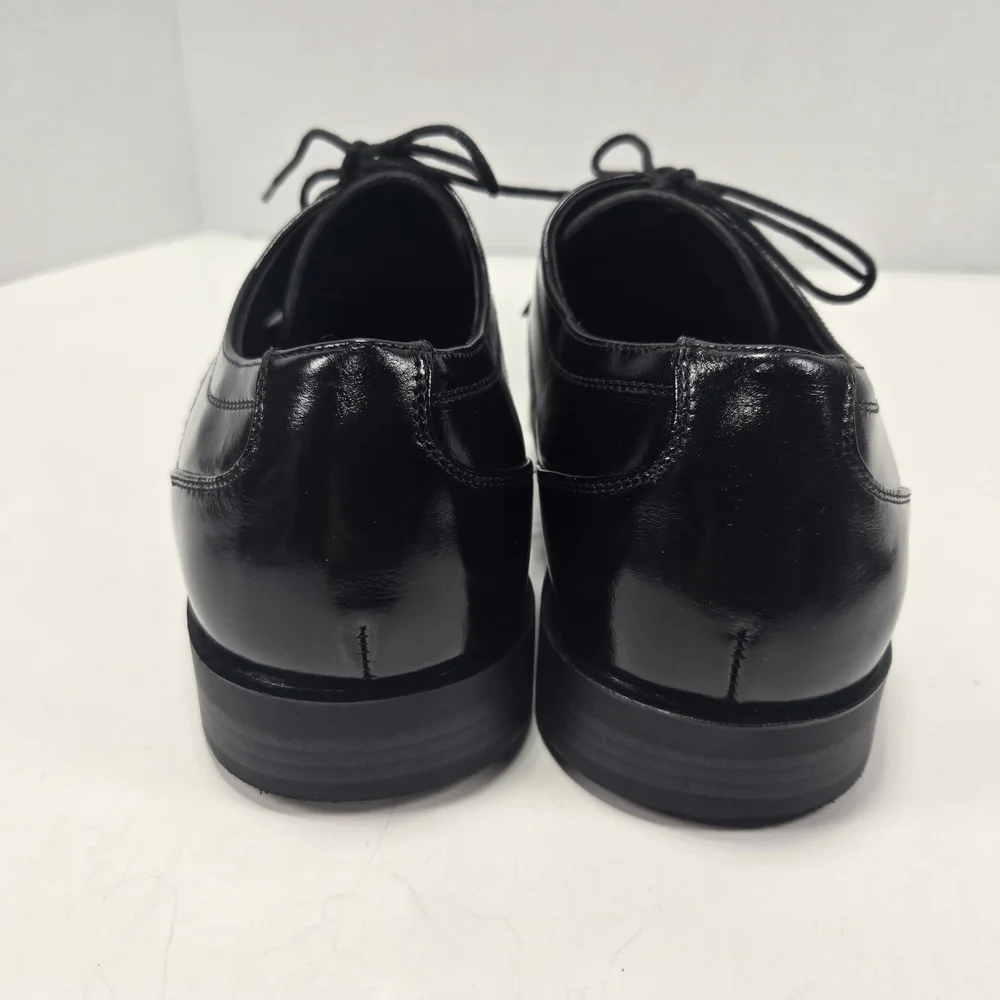 Stacy Adams used excellent